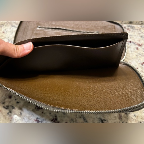 Louis Vuitton Dark Brown Taiga Leather Atoll Travel Case Wallet - EUC - Picture 10 of 16
